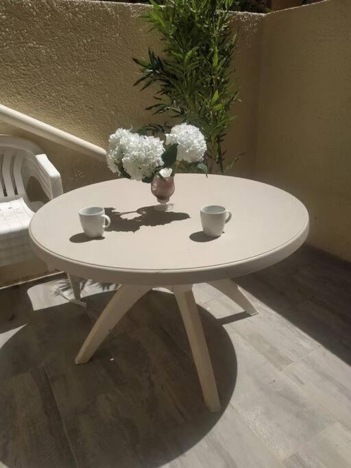 A L'Ombre De La Cathedrale Apartment Narbonne Ngoại thất bức ảnh